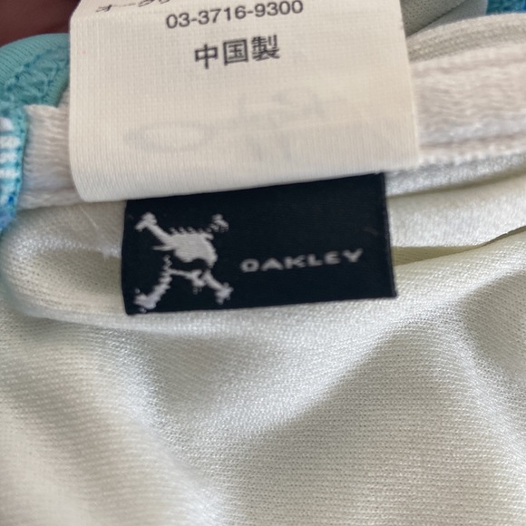 Oakley 3pc bikini - Picture 8 of 12